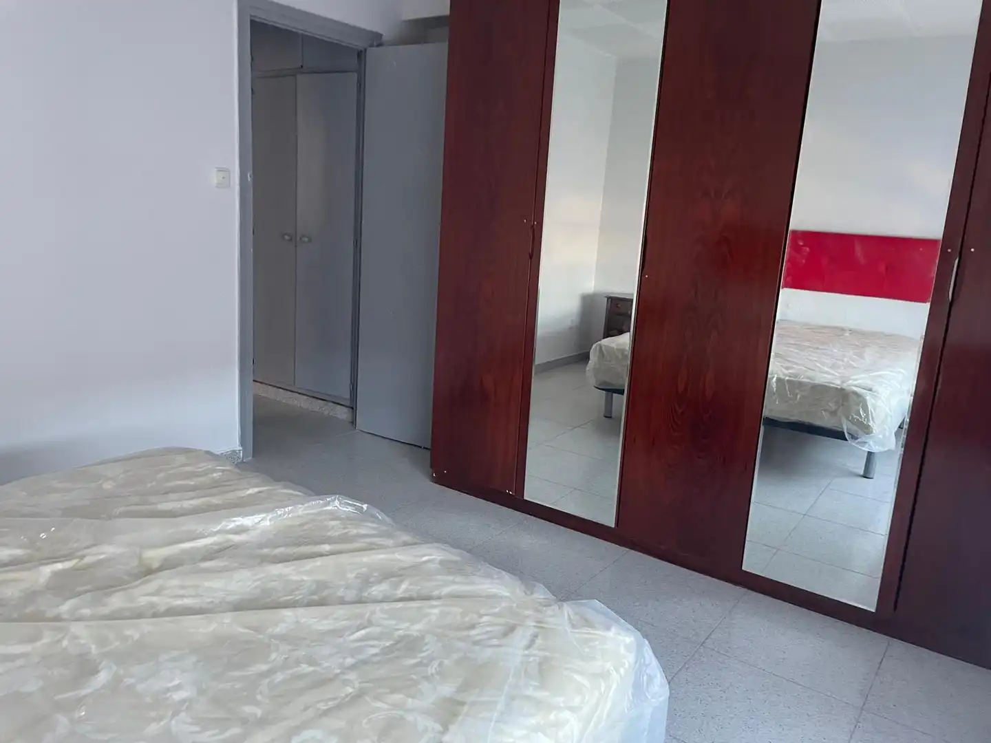 Bedroom of Flat for rent in Almansa