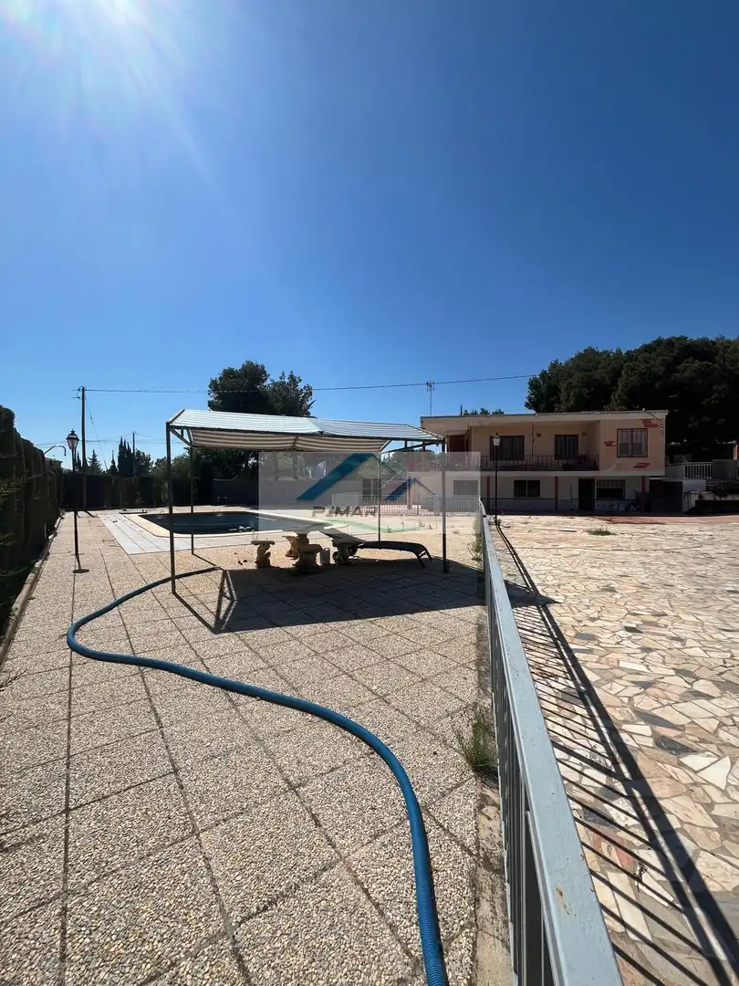 Piscina de Casa o chalet en venta en Crevillent con Aire acondicionado, Calefacción y Terraza