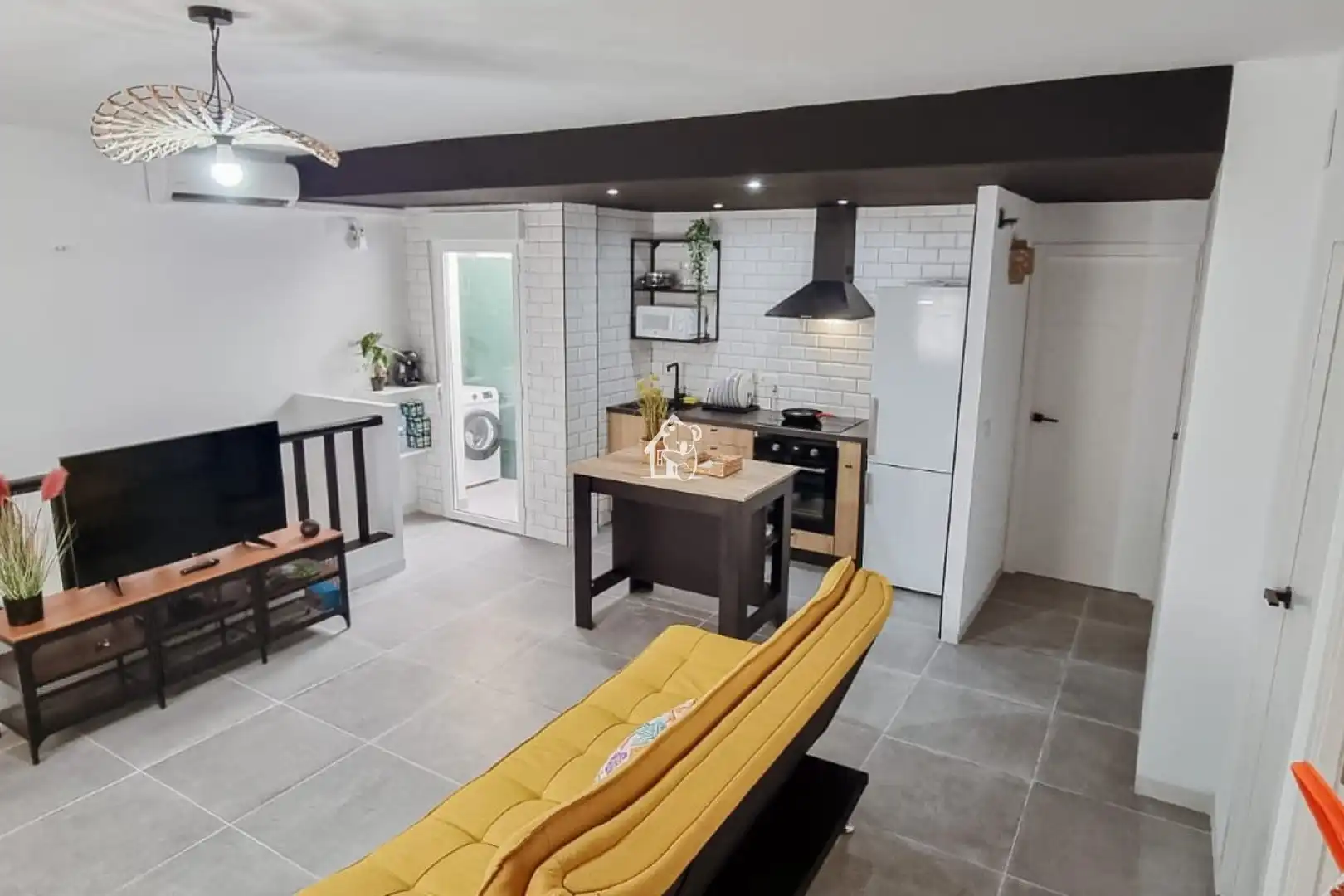 Cuina de Casa o xalet de lloguer en Torrevieja amb Aire condicionat, Terrassa i Moblat