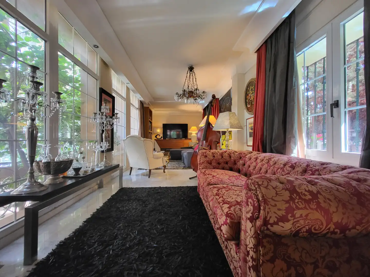 Sala de estar de Casa o chalet en venta en Marbella con Aire acondicionado, Jardín privado y Terraza