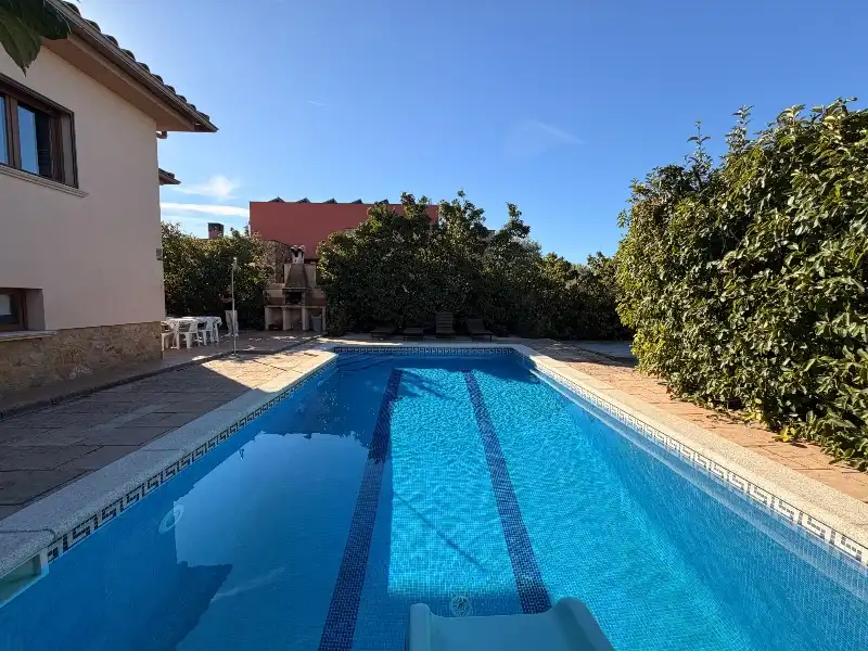 Maison avec terrasse à vendre à Carrer de l'Escala