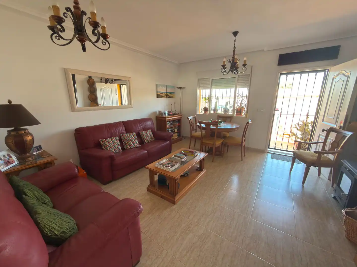 Sala de estar de Casa o chalet en venta en Daya Nueva con Aire acondicionado, Terraza y Amueblado