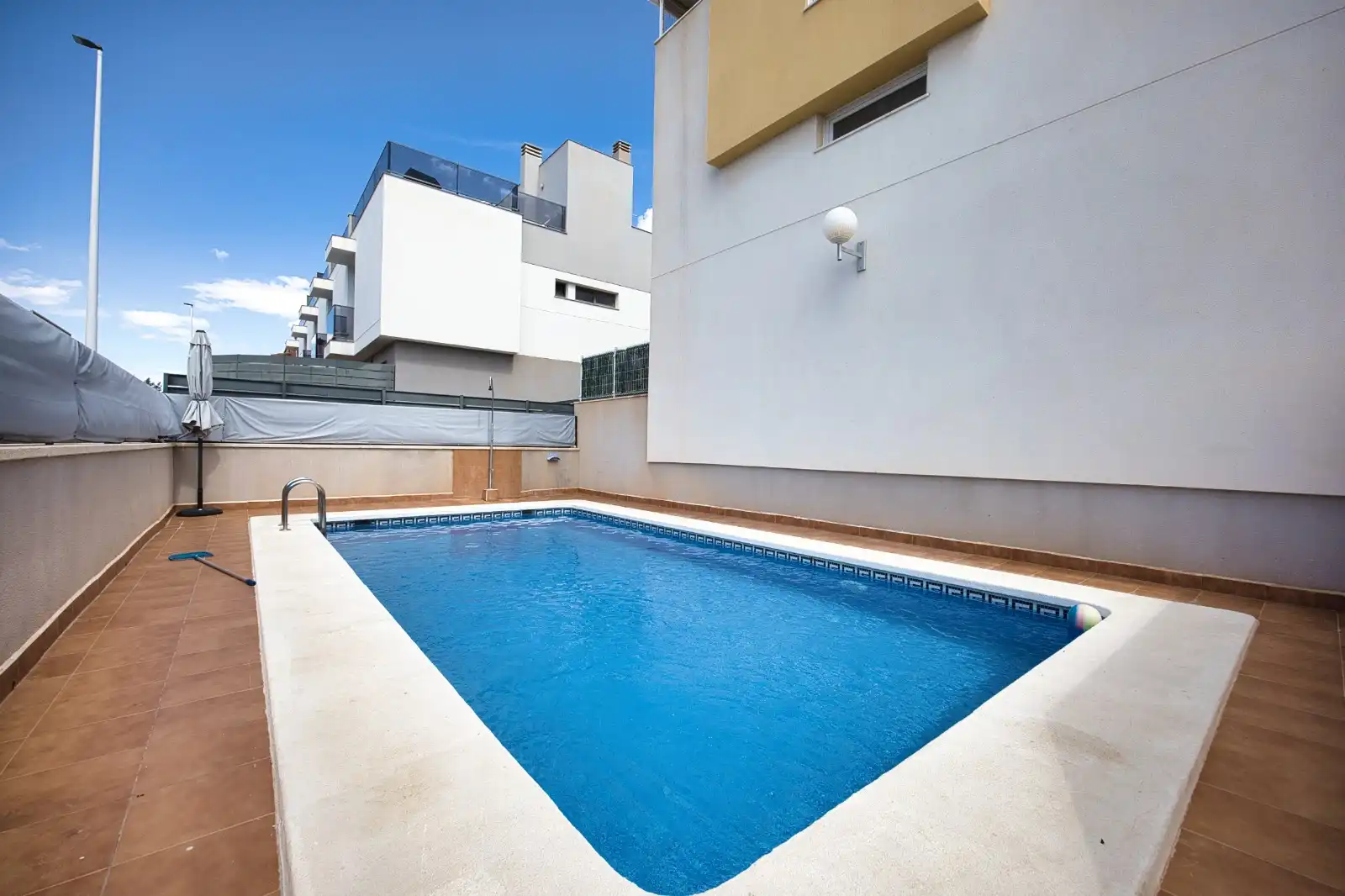 Piscina de Dúplex en venda en Santa Pola amb Aire condicionat, Terrassa i Moblat