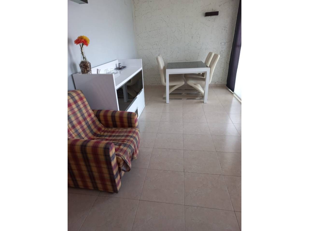 Sala d'estar de Pis en venda en Monforte del Cid amb Calefacció, Traster i Balcó