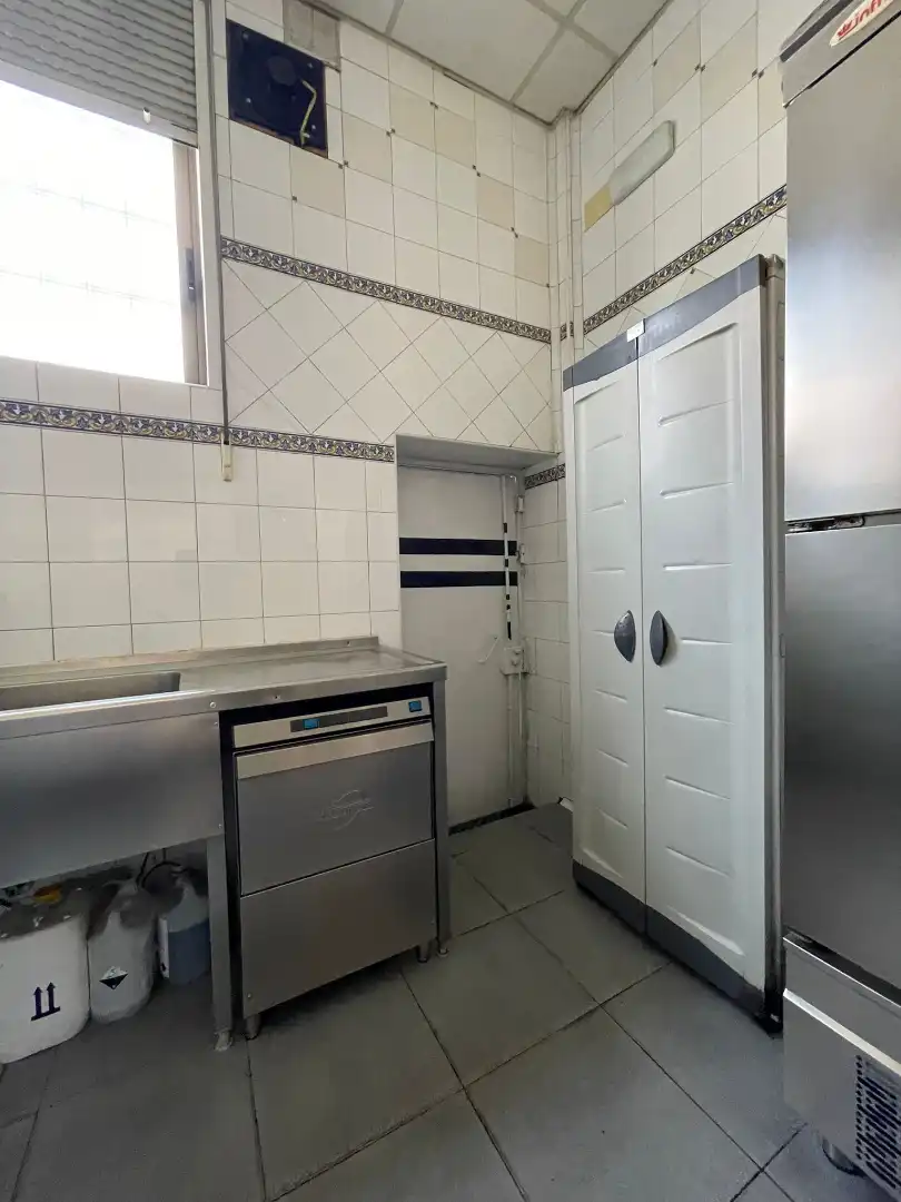 Cocina de Local en venta en Valle de Trápaga-Trapagaran con Aire acondicionado, Terraza y Amueblado