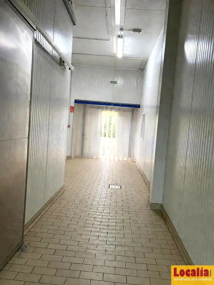 Nave industrial en venta en Cartes
