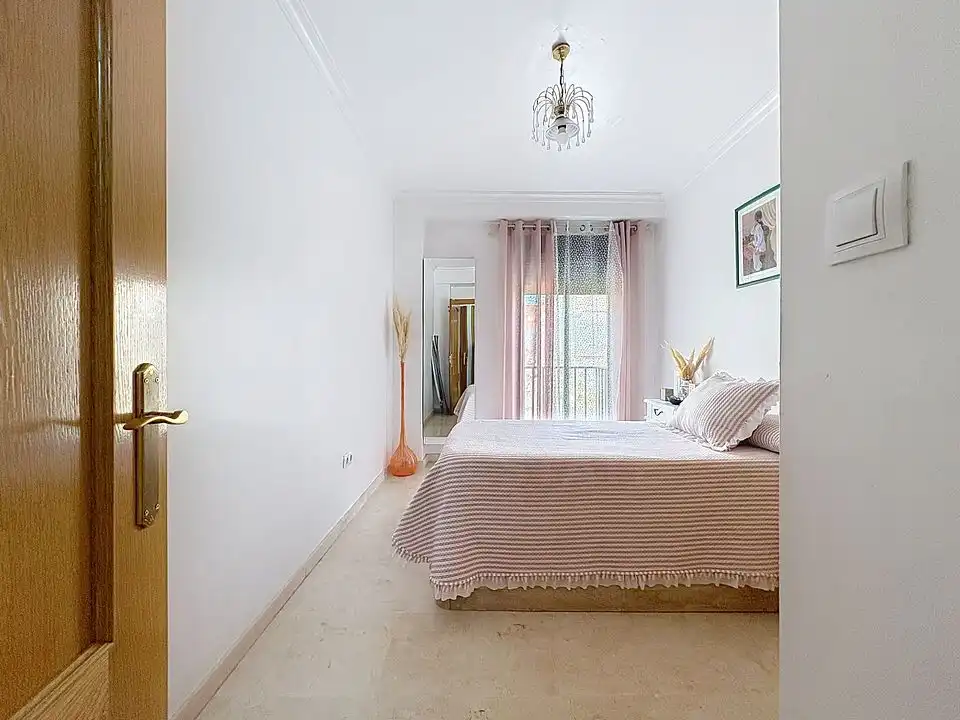 Habitación de Piso en venta en Pinos Puente con Aire acondicionado y Calefacción