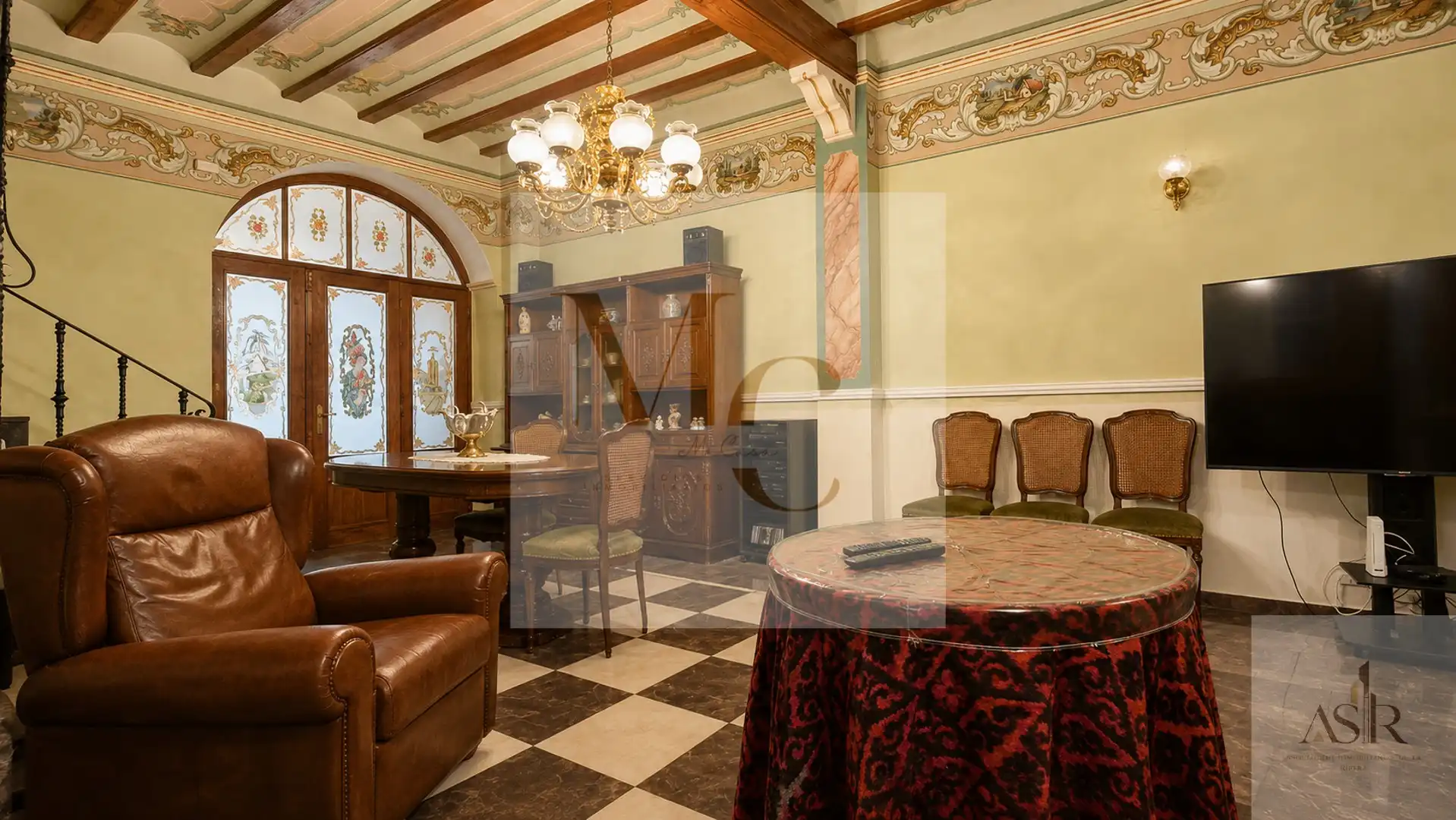 Dining room of Houses for sale in Silla  with Storage room