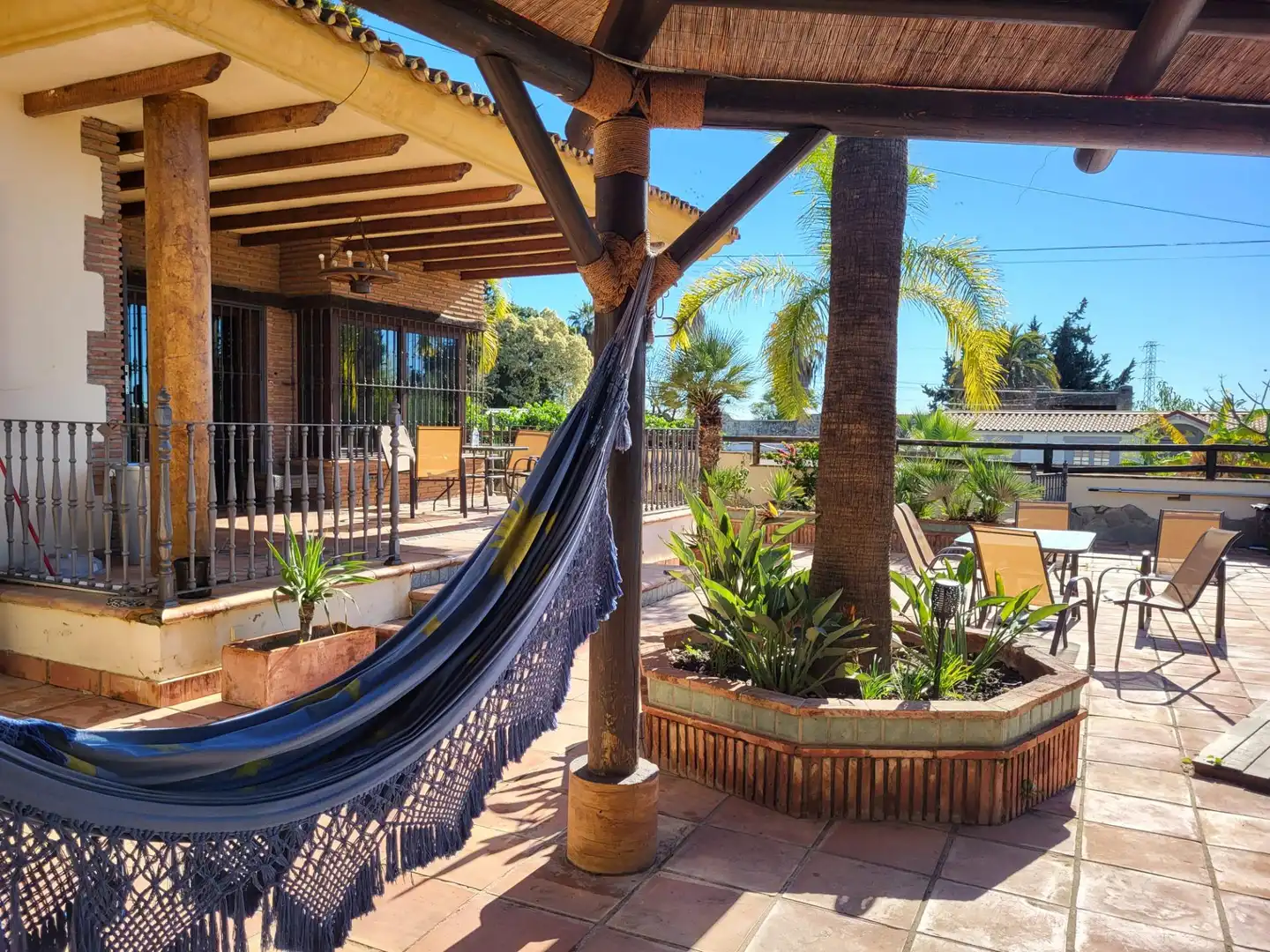 Terrassa de Finca rústica en venda en Marbella amb Aire condicionat, Calefacció i Jardí privat