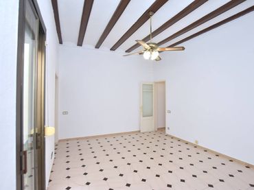 Appartement avec balcon à vendre à Centre Vila