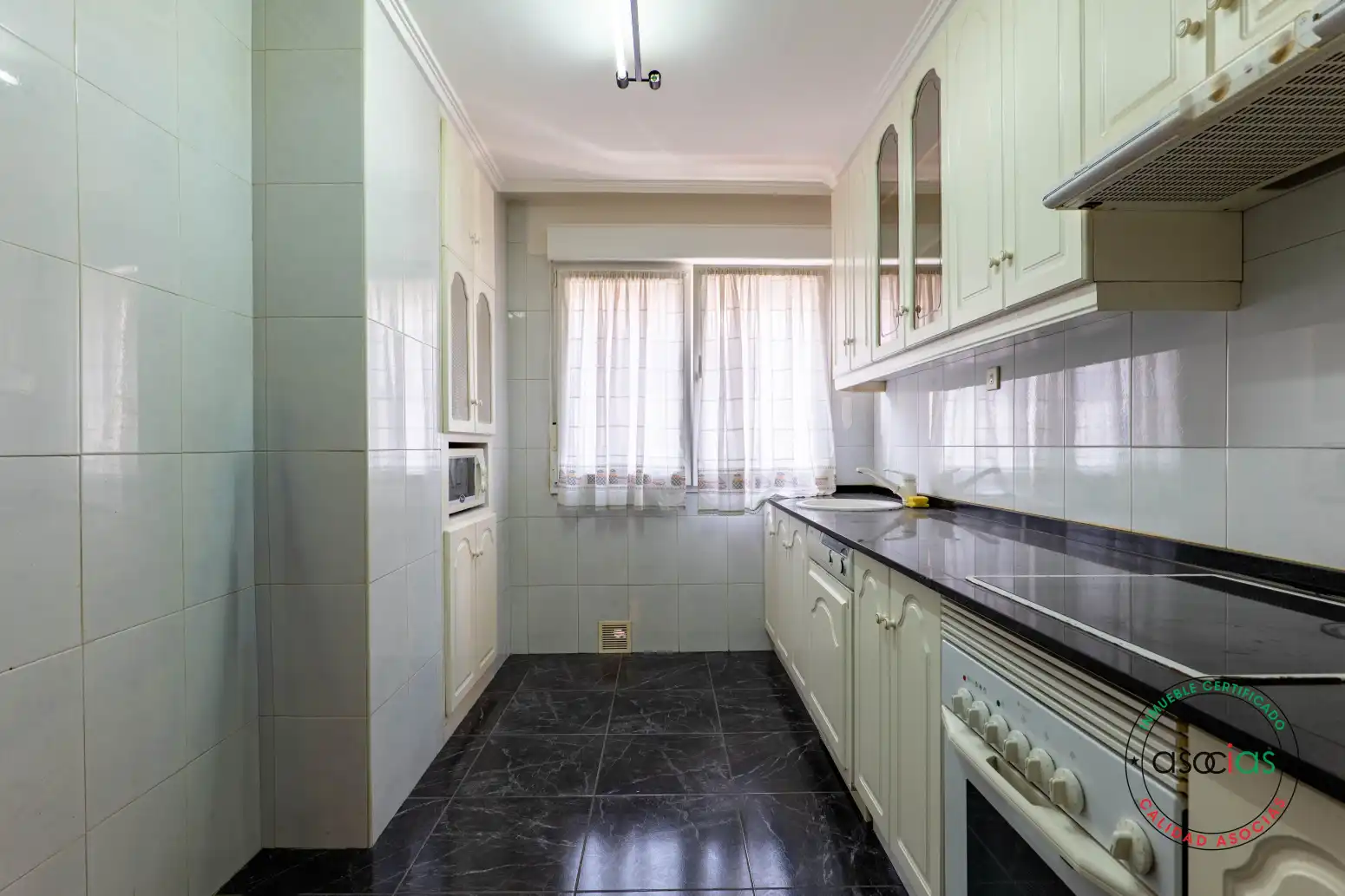Küche von Wohnung zum Verkauf in Gijón  mit Heizung