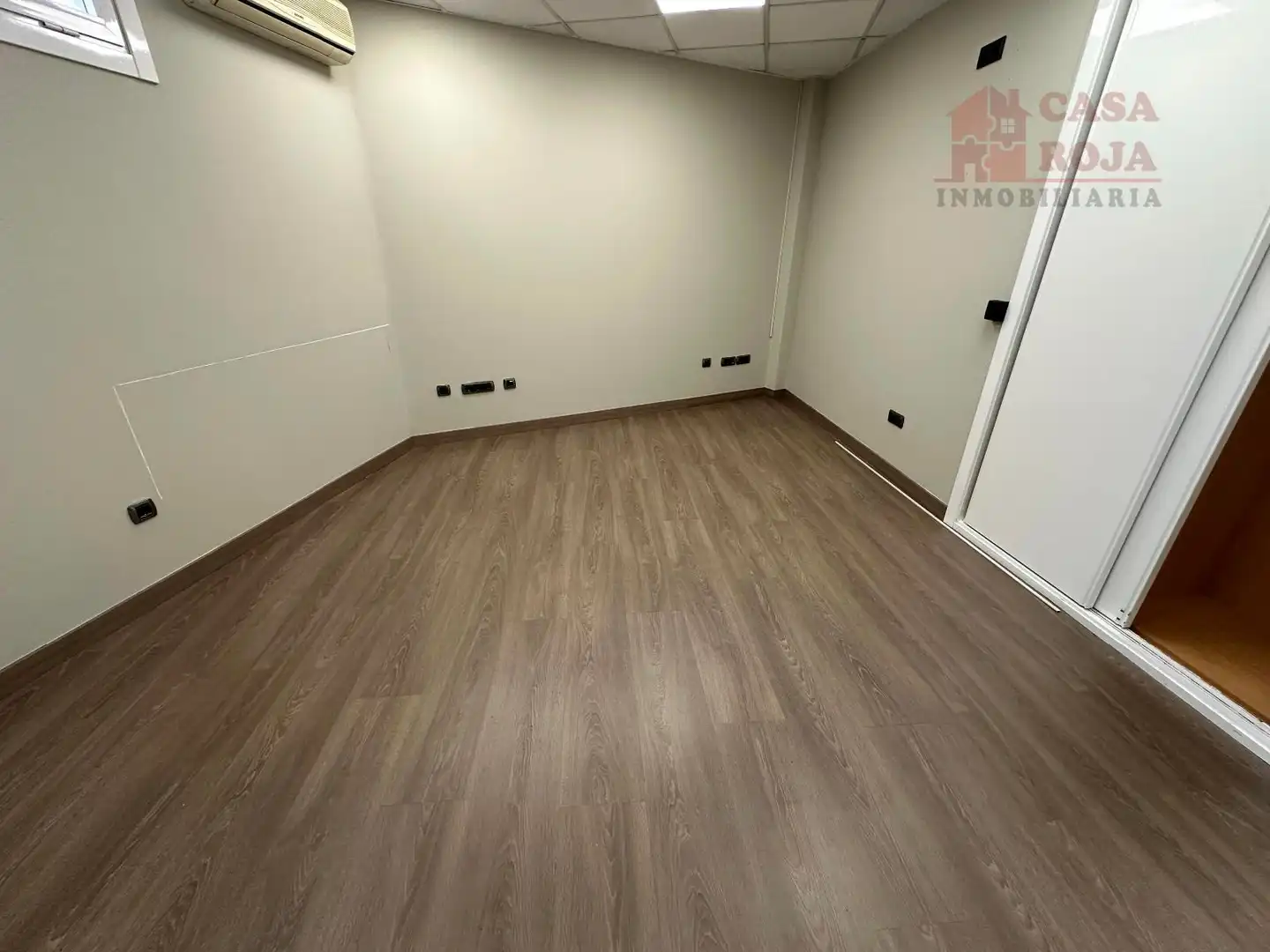 Commercial properties for sale in Cangas   with Internet