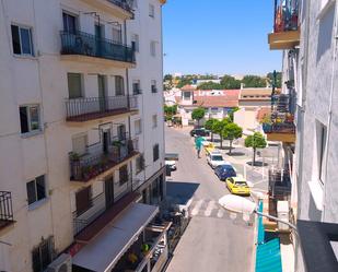 Vista exterior de Pis de lloguer en Ronda amb Aire condicionat, Terrassa i Balcó