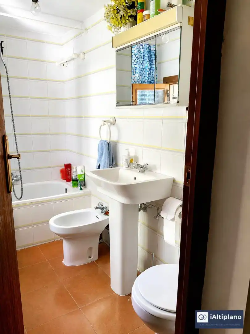 Bathroom of Detached homes for sale in Baza  with Terrace, Furnished and Balcony