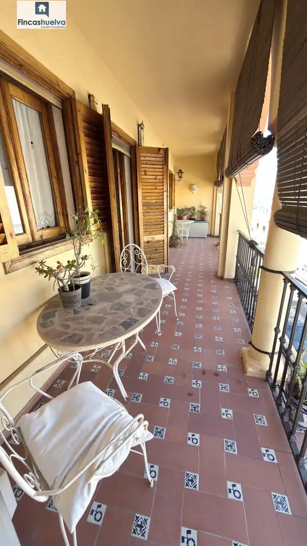 Terrassa de Casa adosada en venda en Palos de la Frontera amb Terrassa, Moblat i Balcó