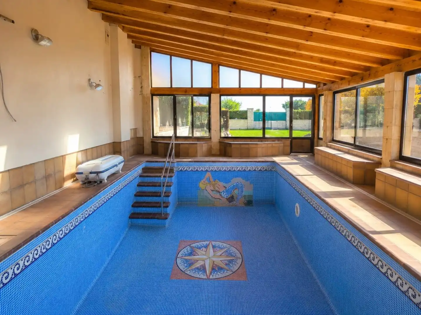 Piscina de Casa o chalet en venta en Villarcayo de Merindad de Castilla la Vieja con Jardín privado y Balcón