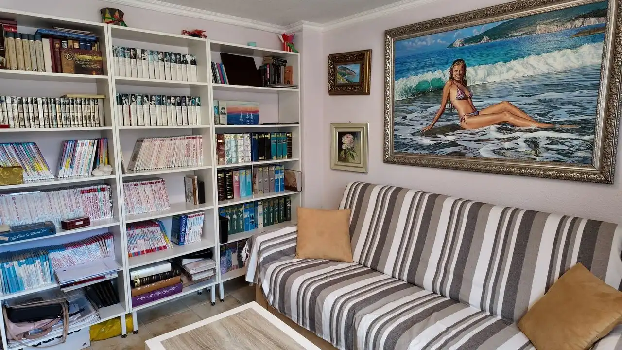 Sala de estar de Casa o chalet en venta en L'Alfàs del Pi con Aire acondicionado, Calefacción y Jardín privado