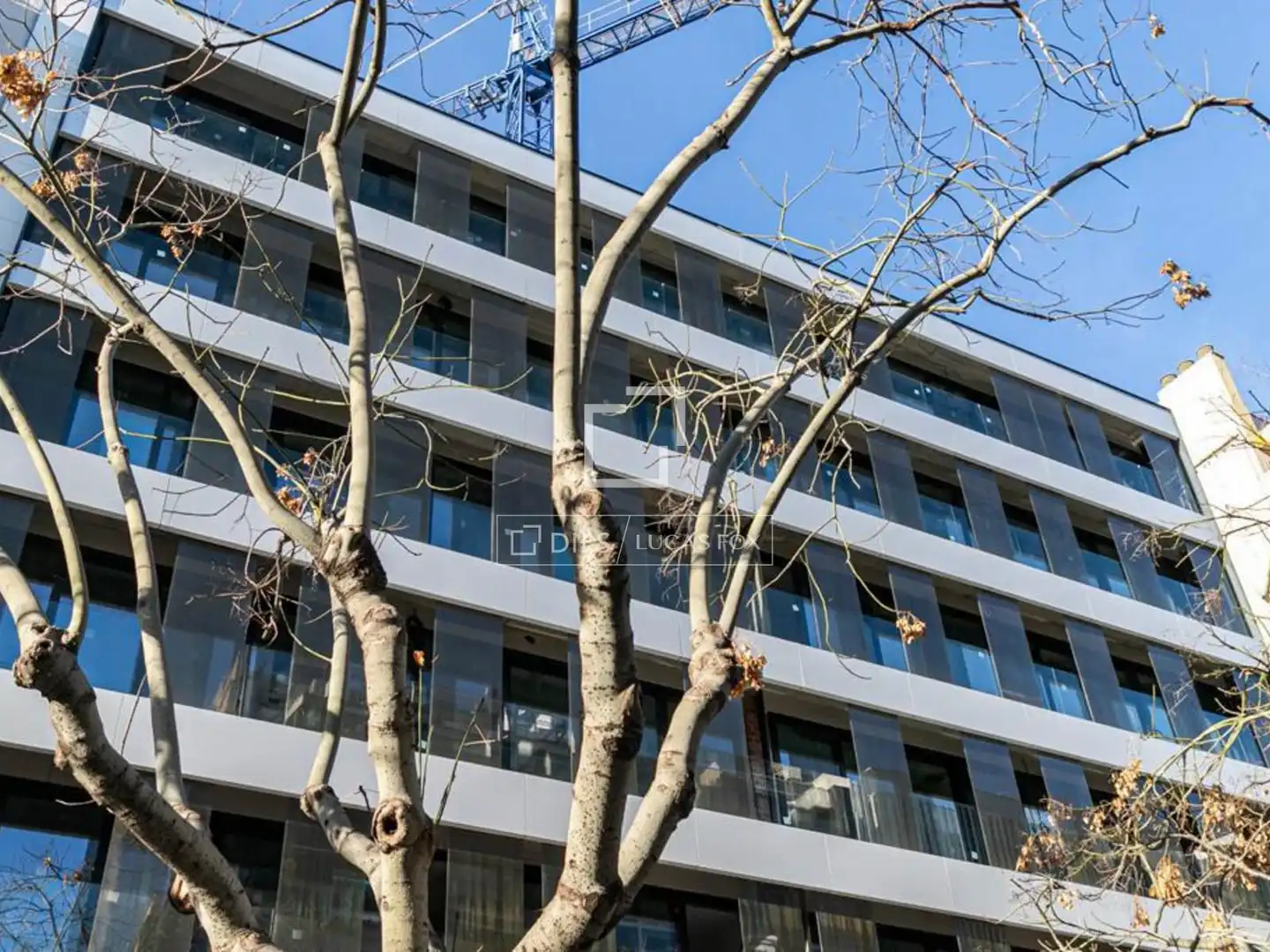 Vista exterior de Pis en venda en Barcelona amb Aire condicionat, Calefacció i Terrassa