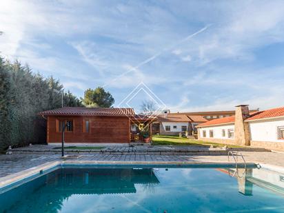 Piscina de Casa o xalet en venda en  Madrid Capital amb Aire condicionat, Terrassa i Piscina