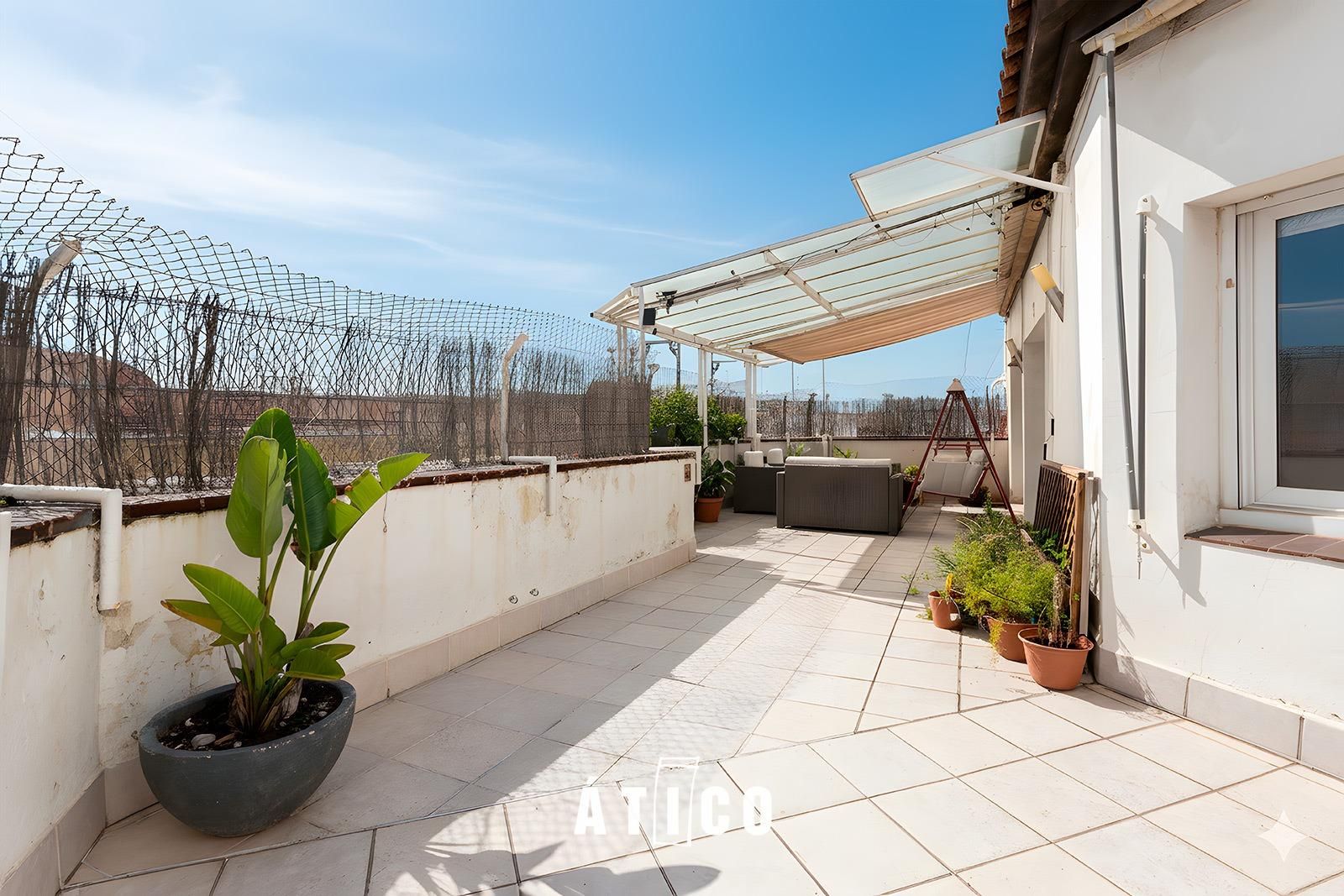 Terrace of Attic for sale in  Barcelona Capital  with Air Conditioner, Heating and Parquet flooring