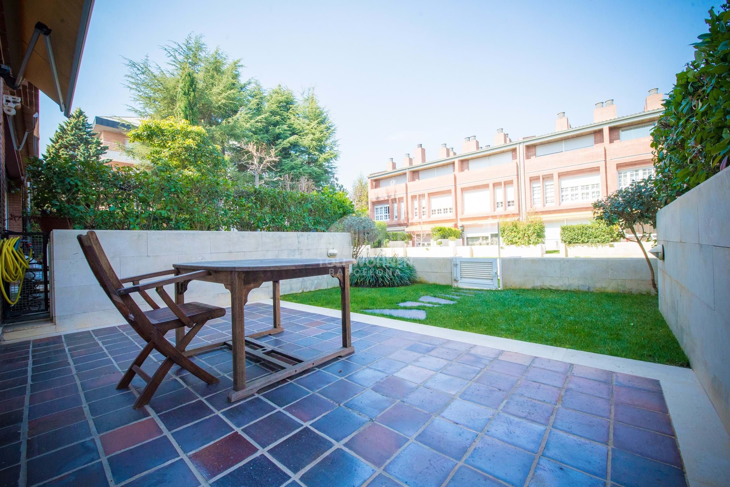 Garden of Single-family semi-detached for sale in Sant Cugat del Vallès  with Air Conditioner, Heating and Terrace