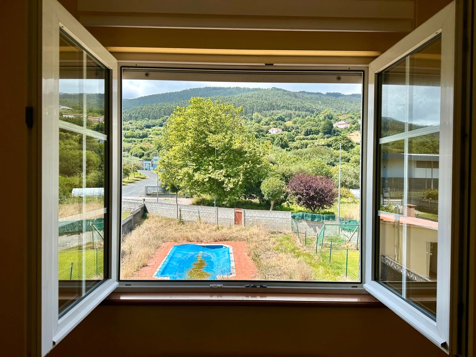 Swimming pool of House or chalet for sale in Cariño  with Heating, Private garden and Parquet flooring