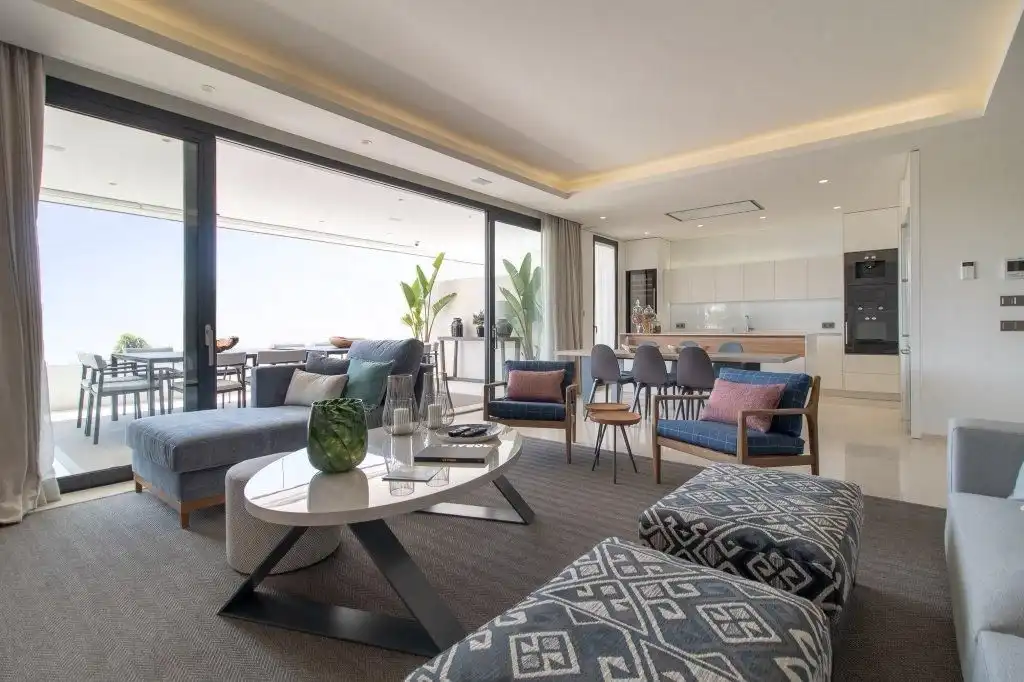 Sala de estar de Casa o chalet en venta en Marbella con Jardín privado, Terraza y Piscina