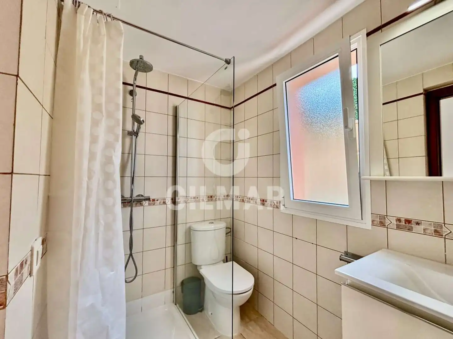 Baño de Casa adosada en venta en Adeje con Jardín privado, Terraza y Amueblado