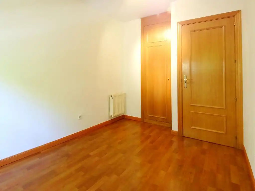 Habitación de Piso de alquiler en Móstoles con Calefacción