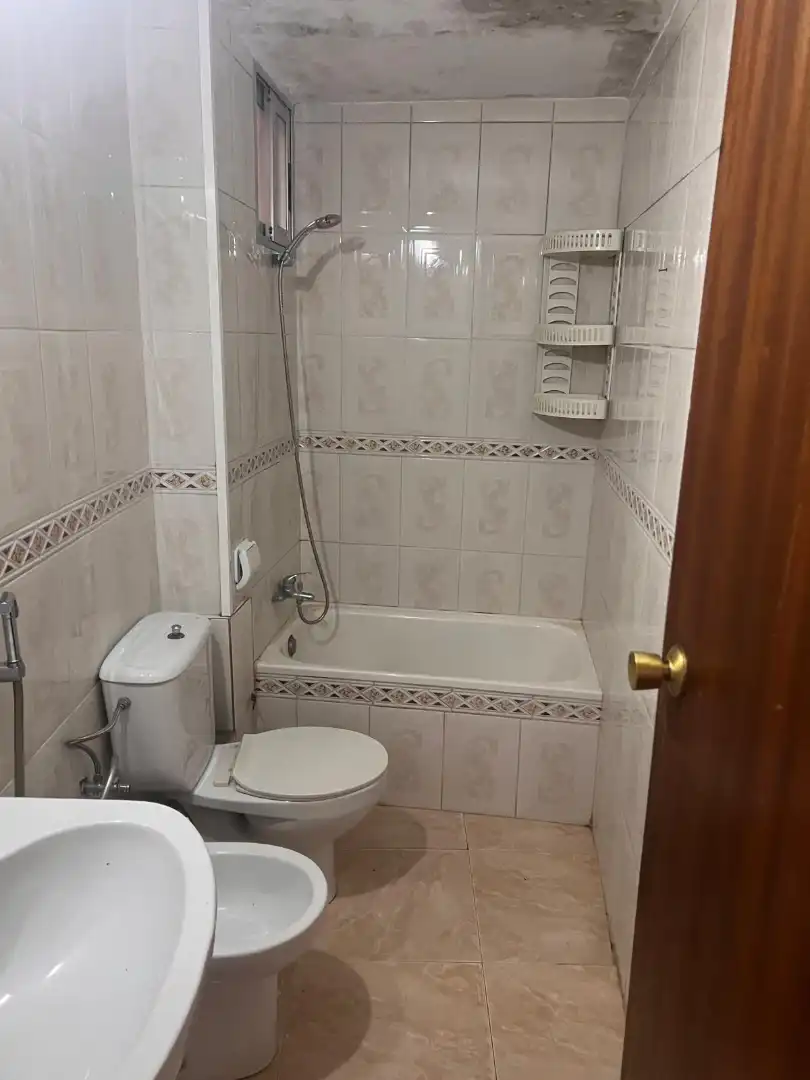 Bathroom of Flat for sale in Mislata  with Air Conditioner and Alarm