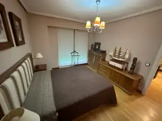 Schlafzimmer von Wohnungen zum Verkauf in León Capital  mit Heizung, Parkett und Terrasse