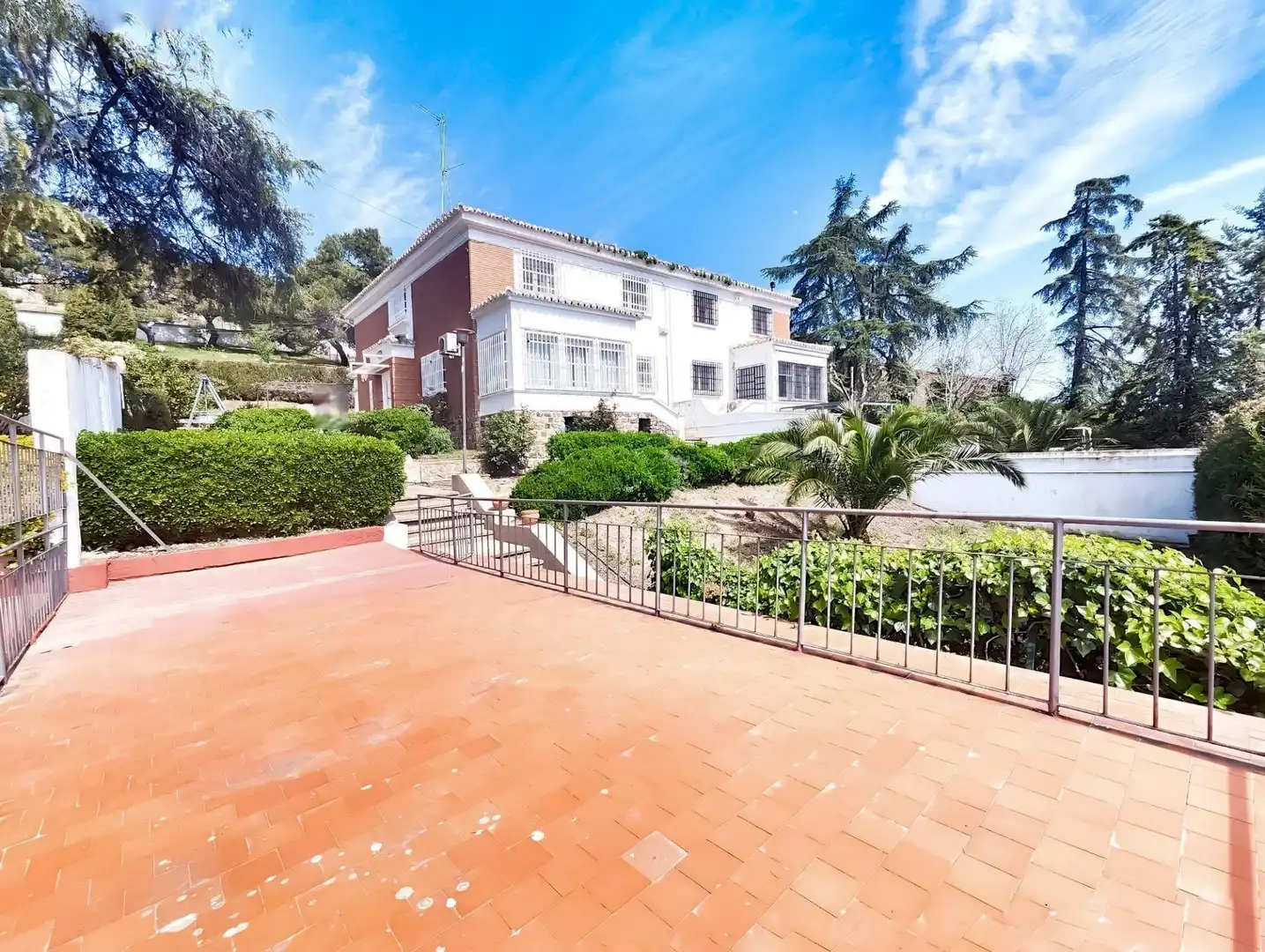 Vista exterior de Casa o chalet en venta en Puertollano con Aire acondicionado, Calefacción y Jardín privado