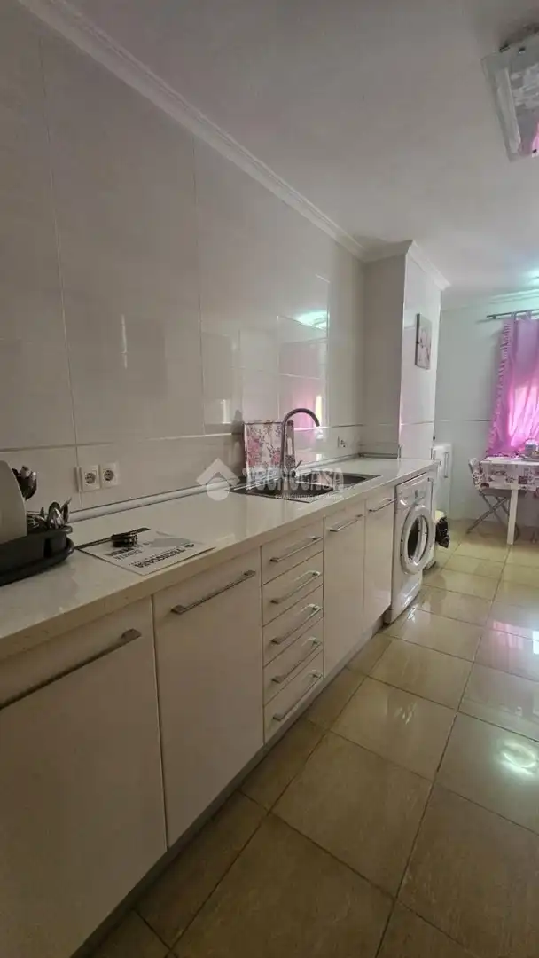 Cocina de Piso en venta en Sevilla con Aire acondicionado