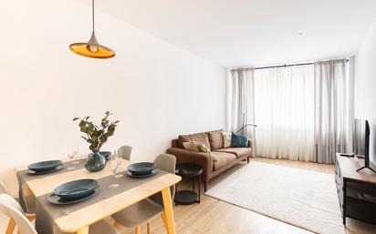 Living room of Flat for sale in  Barcelona Capital  with Air Conditioner, Heating and Furnished