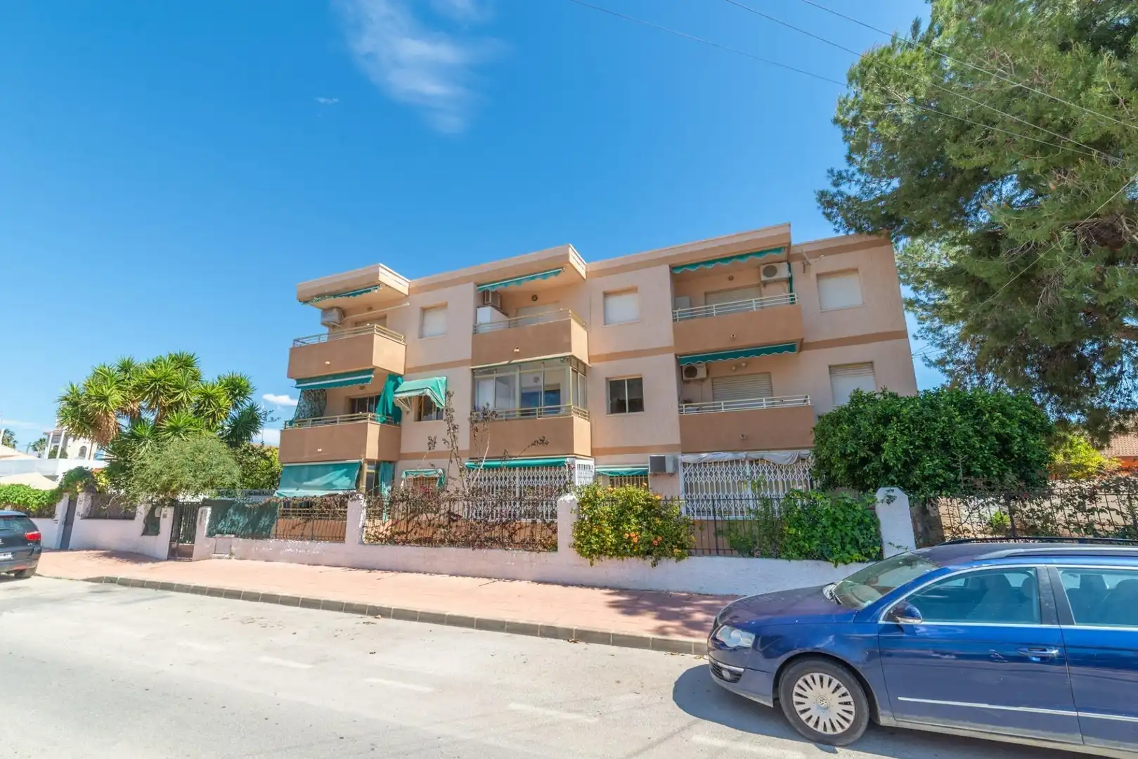 Vista exterior de Apartament en venda en San Javier amb Aire condicionat, Jardí privat i Terrassa