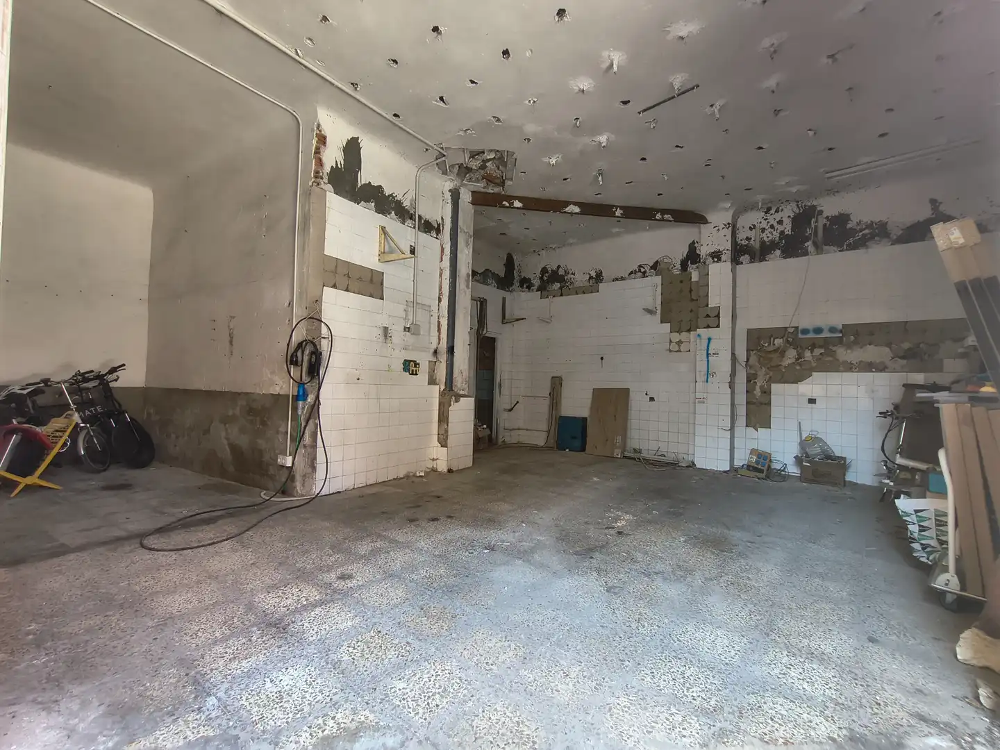 Local comercial en venda a Carrer de Agost 9