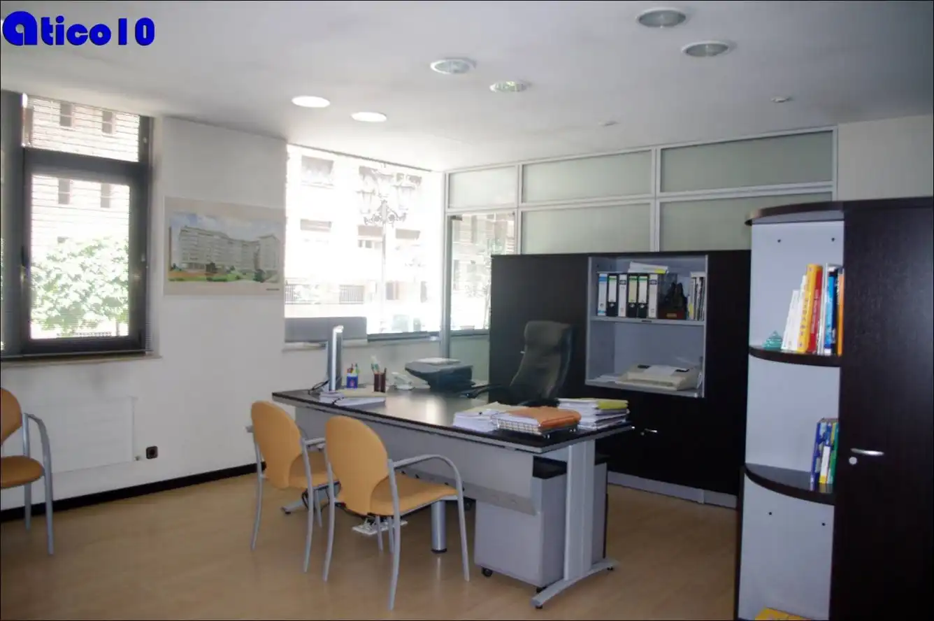 Büro zum Verkauf in Centro - Casco Histórico, imagen 2