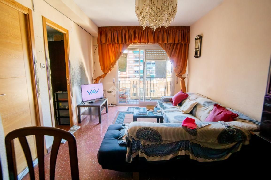 Dormitori de Pis en venda en  Granada Capital