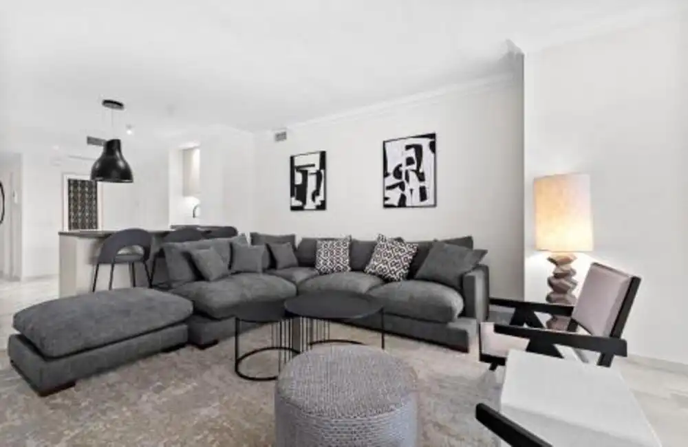 Apartament amb piscina en venda a Nueva Andalucía, imagen 3
