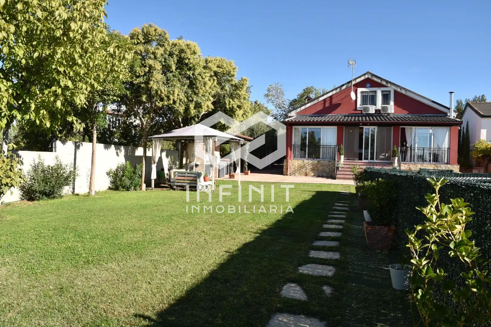 Garden of Houses for sale in Ribatejada, Madrid