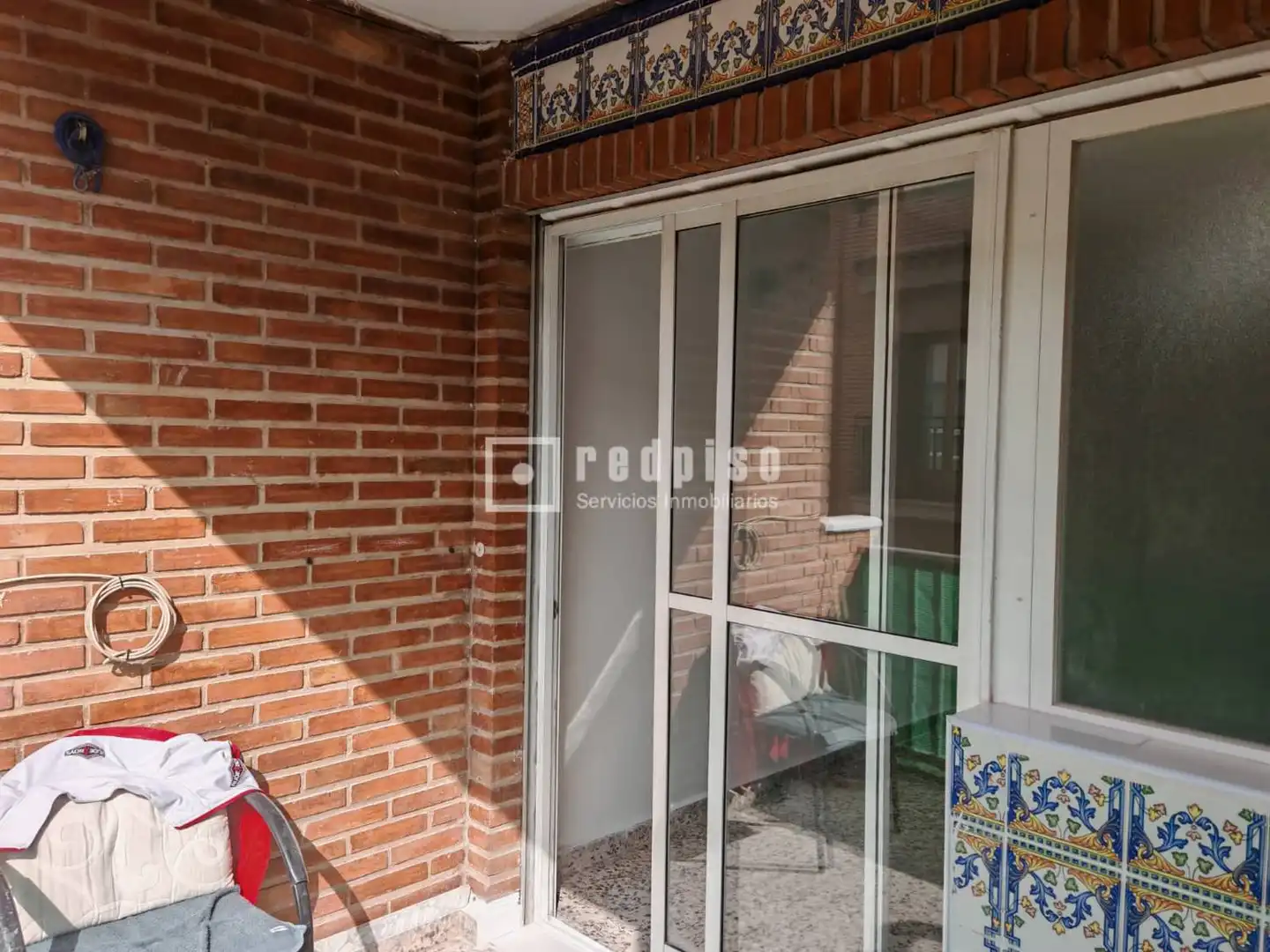 Vista exterior de Piso en venta en Alcantarilla con Calefacción