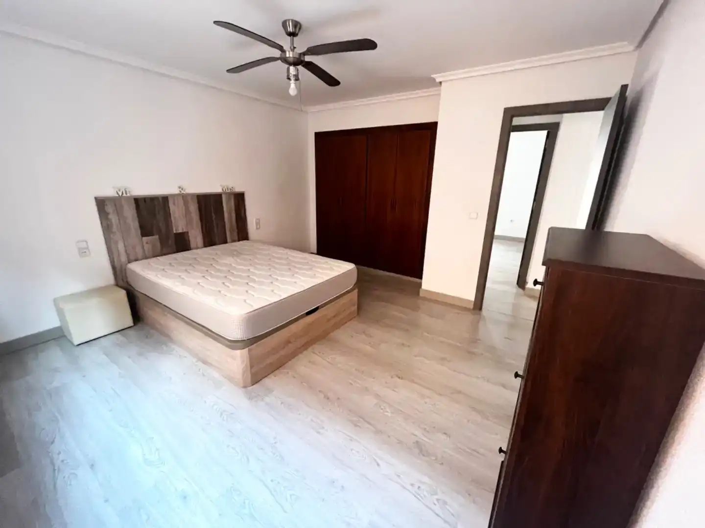 Schlafzimmer von Wohnung zur Miete in L'Eliana mit Klimaanlage und Balkon