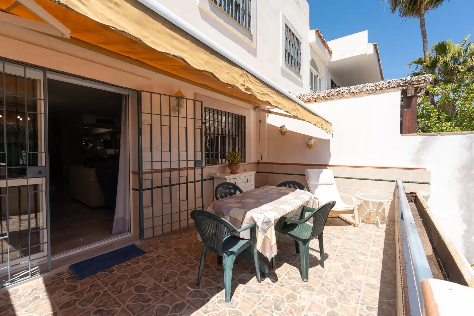 Terrassa de Casa adosada en venda en Marbella amb Aire condicionat, Jardí privat i Terrassa