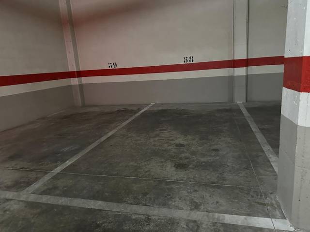 Garaje en Venta en Calle MED VICENTE REYES en Garbinet - Parque de las Avenidas