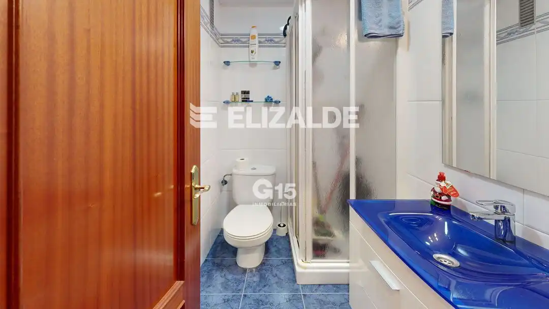 Baño de Piso en venta en Donostia - San Sebastián  con Calefacción, Terraza y Trastero