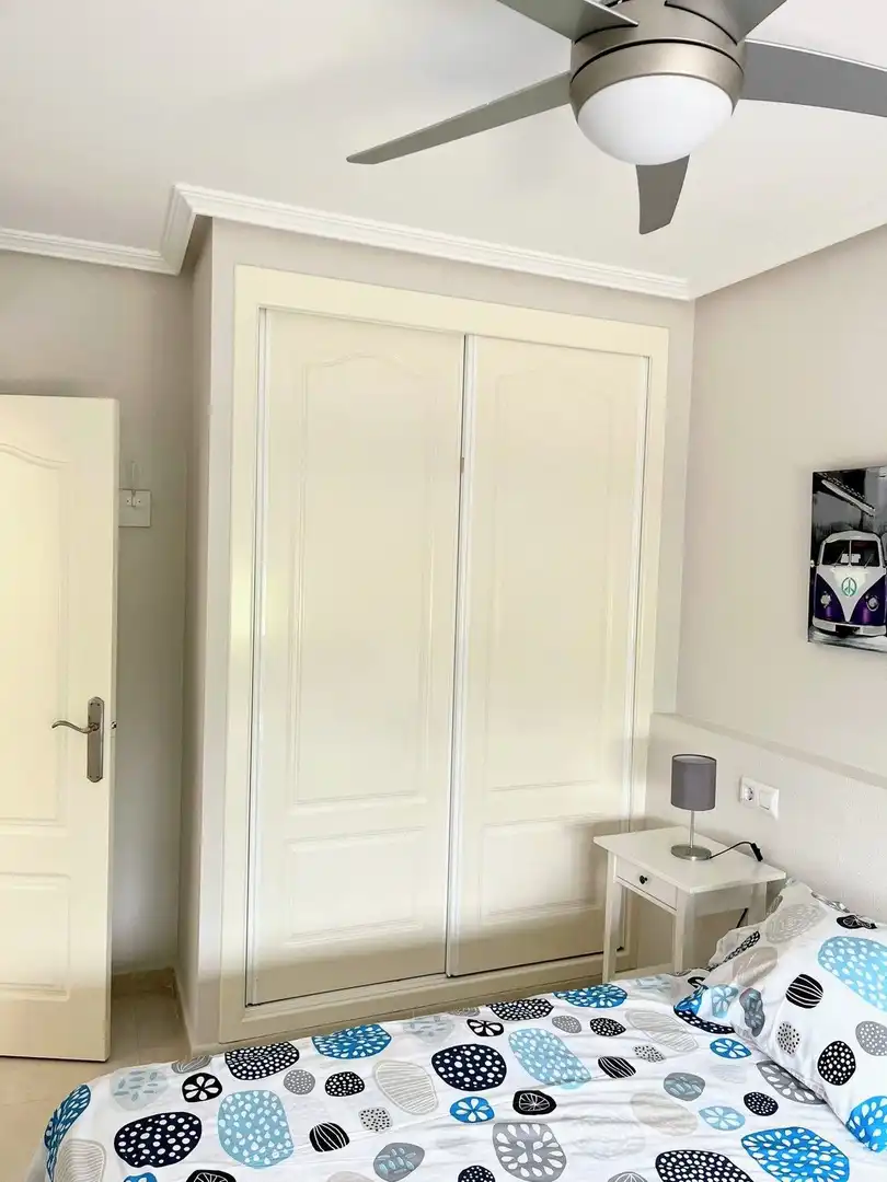 Habitación de Apartamento en venta en Los Alcázares con Aire acondicionado, Terraza y Piscina comunitaria