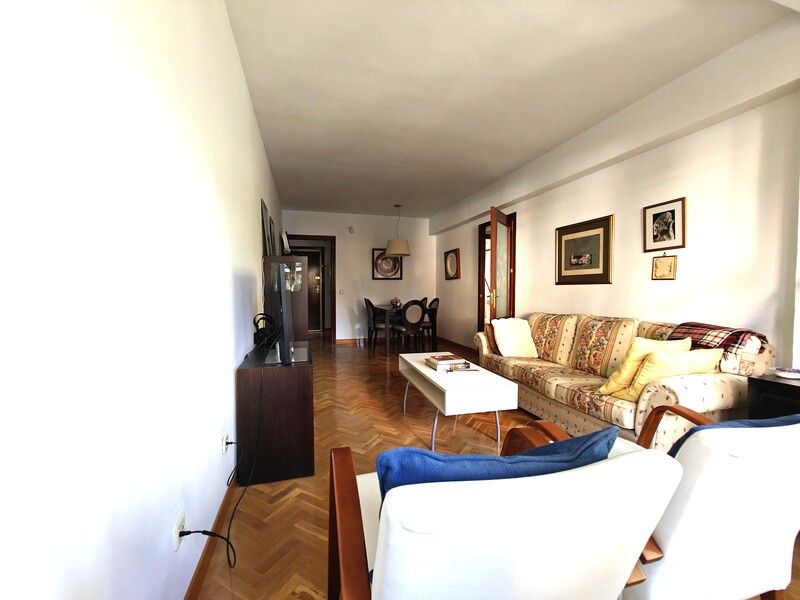 Sala d'estar de Pis en venda en  Madrid Capital amb Calefacció i Moblat