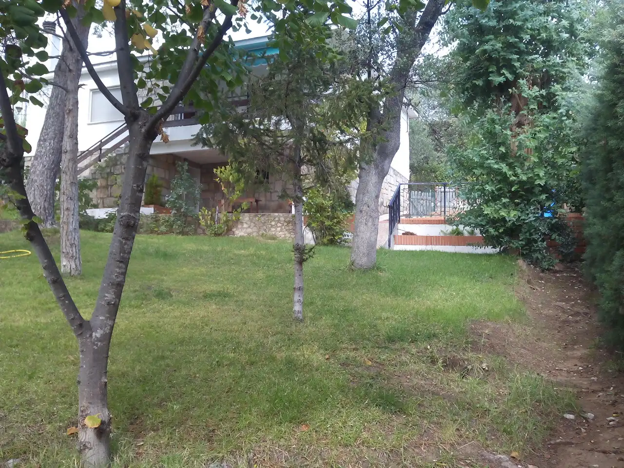 Jardí de Casa o xalet en venda en Villa del Prado amb Aire condicionat, Calefacció i Jardí privat
