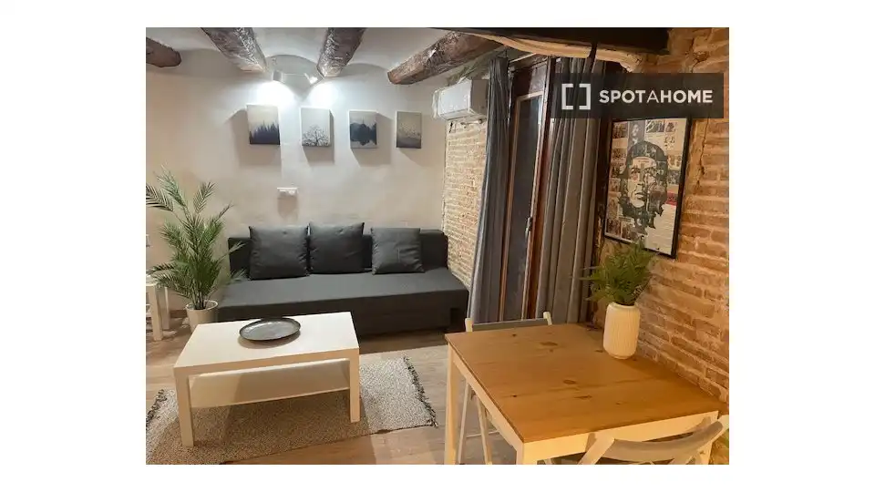 Fotografía del inmueble reportado: 1.140 €/mes — El Raval, Barcelona