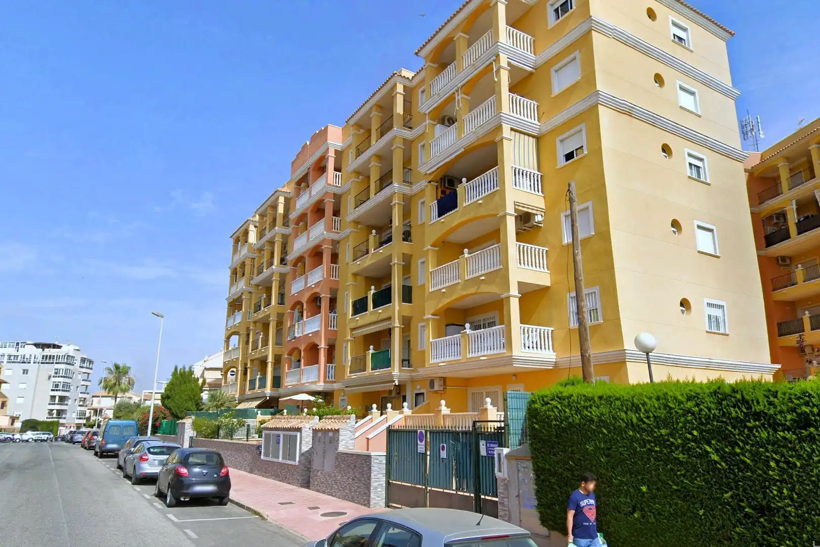 Vista exterior de Àtic en venda en Torrevieja amb Aire condicionat, Calefacció i Terrassa